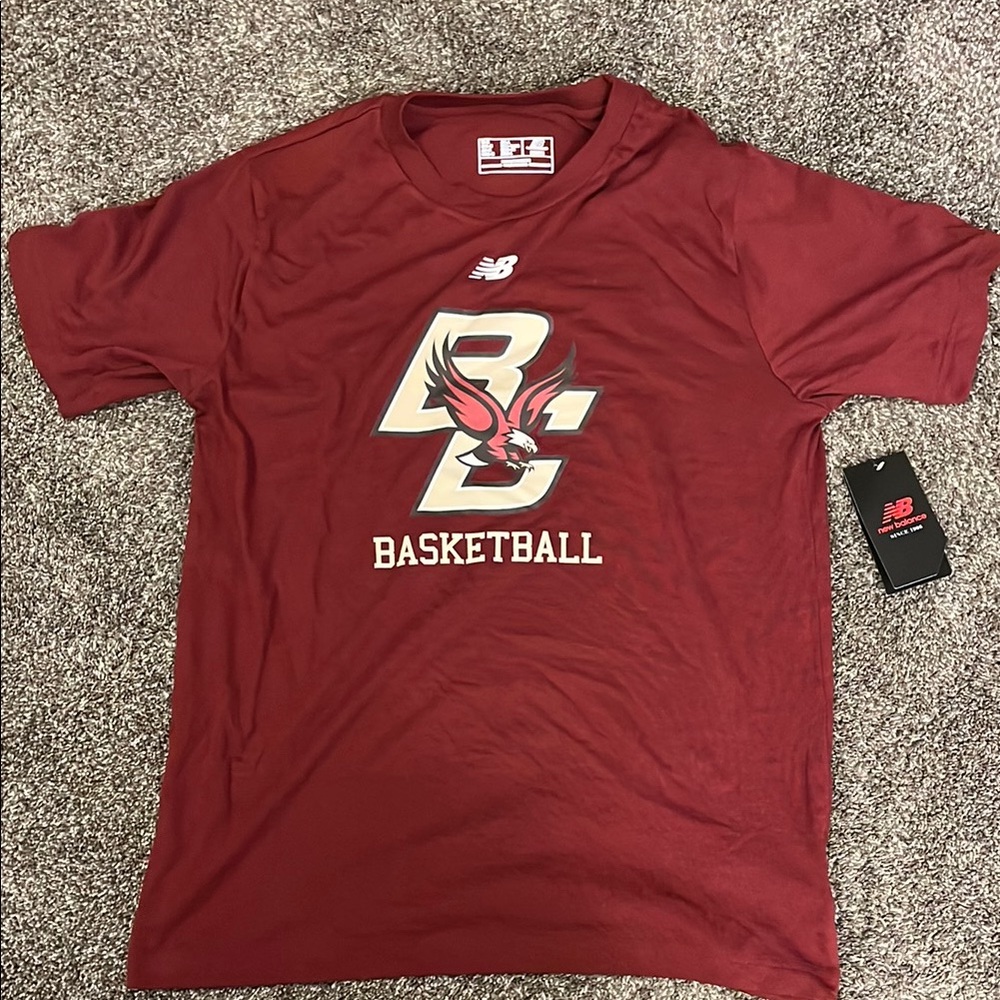 New Balance Boston College Basketball Men’s T-Shirt SIZE MENS MEDIUM